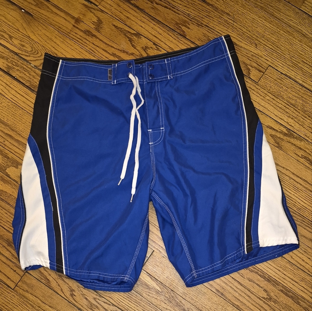 Beach Rays Blue, Black & White Board Shorts Swim Suit Size 36 Velcro & Lace Tie